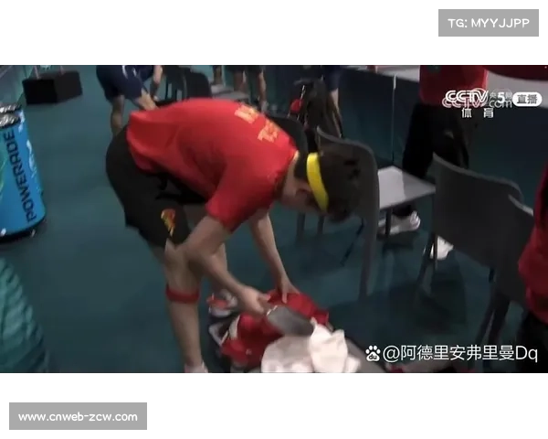 更衣室庆祝与落泪瞬间：足球情感真实性的两极展现